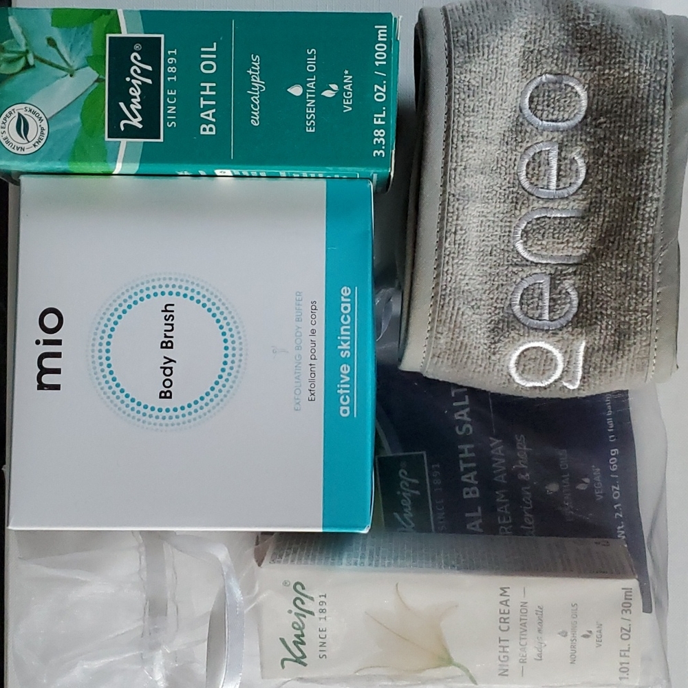 Bath & Spa Day Bundle - Kneipp, MiO, Geneo, Kev.C Lot